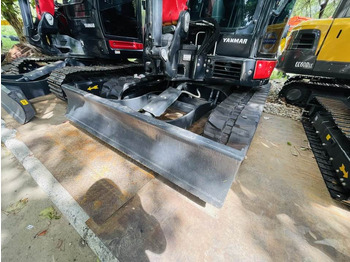 Minikotró Yanmar ViO55: 2 kép.