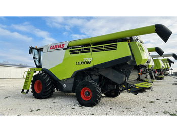Kombájn a következők szállításához élelmiszer Claas Lexion 770: 2 kép.