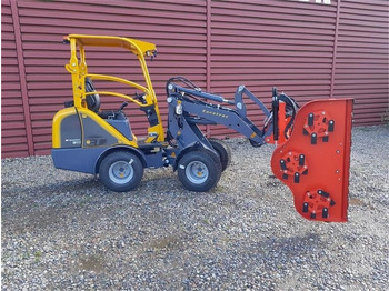 Padkakasza Eurotrac Hækkesnitter: 2 kép. Padkakasza Eurotrac Hækkesnitter: 2 kép.