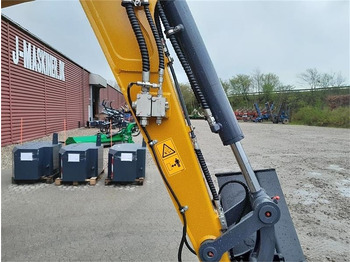 Minikotró XCMG xe27e u/hus: 5 kép.