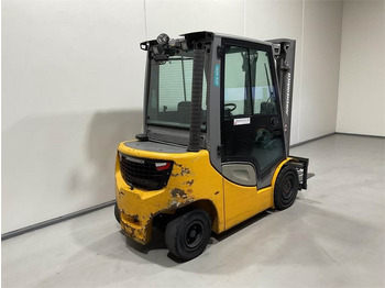 Dízel targonca Jungheinrich DFG 425S: 2 kép. Dízel targonca Jungheinrich DFG 425S: 2 kép.