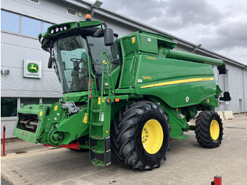 Kombájn JOHN DEERE T670
