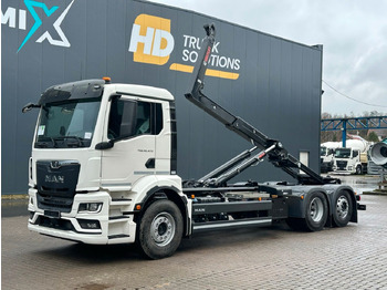 Horgos rakodó teherautó MAN TGS 26.470