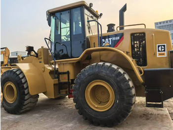 Gumikerekes homlokrakodó CATERPILLAR 966H: 4 kép.
