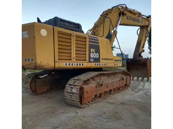Lánctalpas kotró KOMATSU PC600