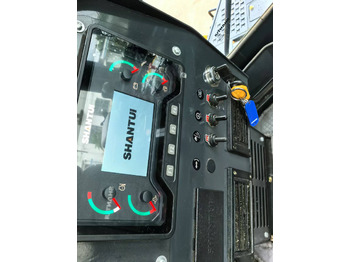 Buldózer SHANTUI SD22: 4 kép.