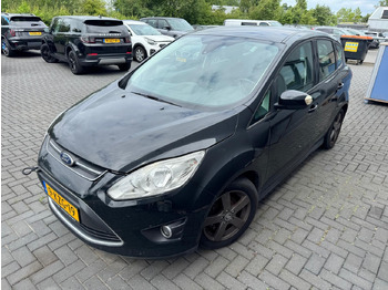Autó FORD