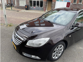 Autó OPEL