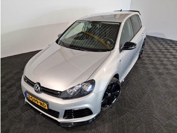 Autó VOLKSWAGEN