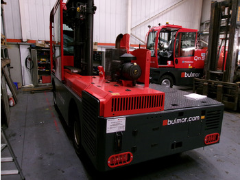 Oldalrakodó targoncá BULMOR DQR50/12/54T: 4 kép.