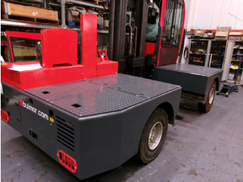 Oldalrakodó targoncá BULMOR DQR50/12/54T: 2 kép.