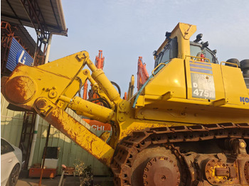 Buldózer Komatsu 475: 5 kép. Buldózer Komatsu 475: 5 kép.