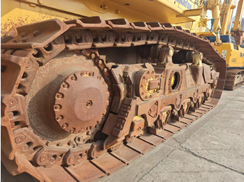 Buldózer Komatsu 475: 2 kép. Buldózer Komatsu 475: 2 kép.