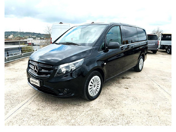 Autó MERCEDES-BENZ