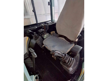 Minikotró YANMAR VIO30: 5 kép. Minikotró YANMAR VIO30: 5 kép.