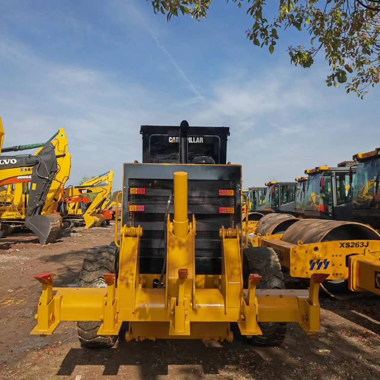 Gréder CATERPILLAR 140H