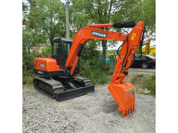 Lánctalpas kotró DOOSAN DH60
