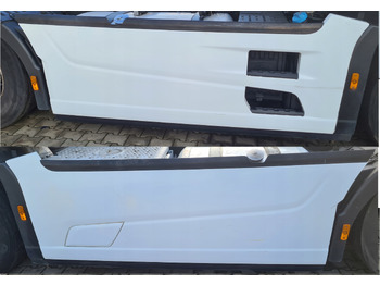 Karosszéria és külső FORD