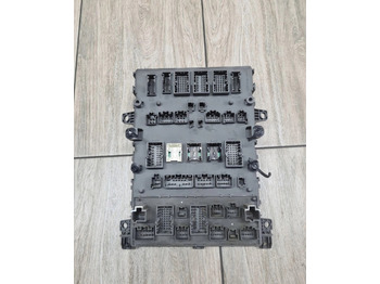 Biztosíték - Teherautó Renault TABLICA PŁYTA SKRZYNKA GAMA D WIDE VOLVO FE FL EURO 6 22009557   Renault: 2 kép.