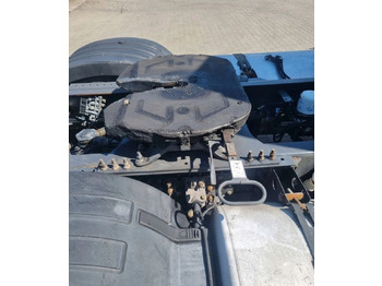 Nyereg - Teherautó SAF FH FM 9 12 13 4 21587561 Volvo: 4 kép. Nyereg - Teherautó SAF FH FM 9 12 13 4 21587561 Volvo: 4 kép.