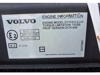 Motor VOLVO KOMPLETNY D11K410 450 EUVI: 3 kép. Motor VOLVO KOMPLETNY D11K410 450 EUVI: 3 kép.