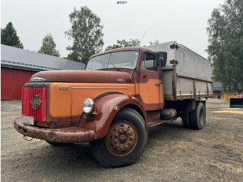 Platós teherautó VOLVO