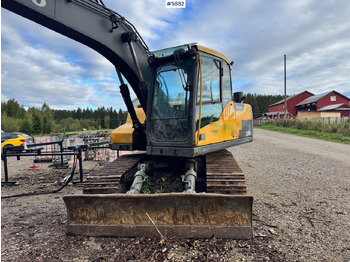 Kotrógép 2013 Volvo EC140DL Crawler Excavator w/ Cleaning Bucket.: 3 kép. Kotrógép 2013 Volvo EC140DL Crawler Excavator w/ Cleaning Bucket.: 3 kép.