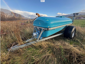 Szippantó tartálykocsi