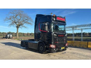 Nyergesvontató SCANIA R