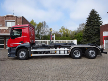 Horgos rakodó teherautó Mercedes-Benz 2532 Antos Multilift Abroller+Lift-Lenkachse6x2: 4 kép.