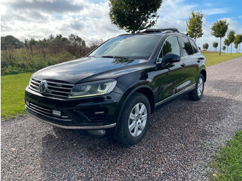 Terepjáró/ SUV VOLKSWAGEN