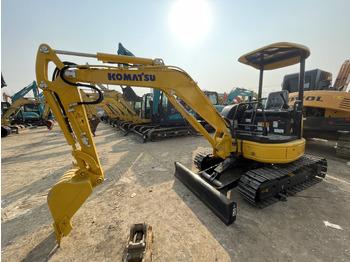 Minikotró KOMATSU PC 35 MR-3: 2 kép.