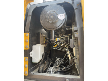 Lánctalpas kotró VOLVO EC 210: 5 kép.