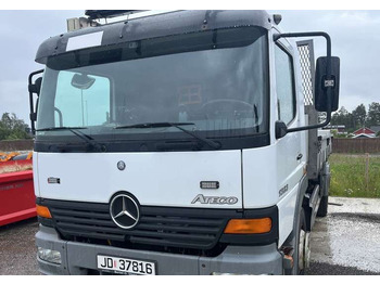 Billenőplatós teherautó MERCEDES-BENZ