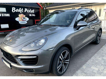 Terepjáró/ SUV 2014 Porsche Cayenne Diesel Turbo look PASM: 2 kép.