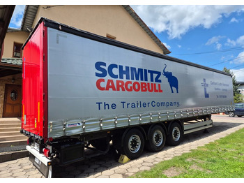 Ponyvás félpótkocsi SCHMITZ