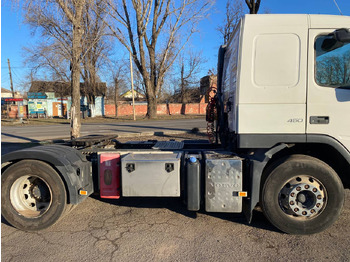 Nyergesvontató VOLVO FM 450