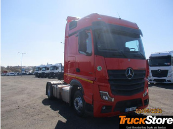 Nyergesvontató Mercedes-Benz Actros 1845 LS: 3 kép.
