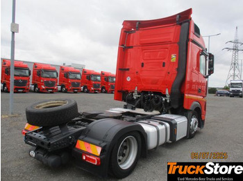 Nyergesvontató Mercedes-Benz Actros 1845 LS nRL: 3 kép.