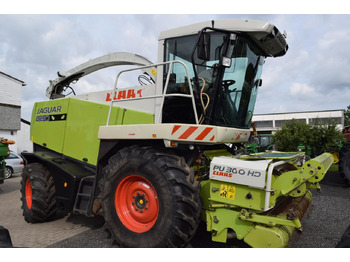 Önjáró szecskázógép CLAAS Jaguar