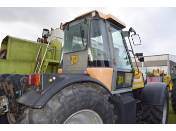 Traktor JCB Fastrac 2150: 4 kép.