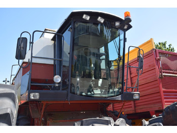 Kombájn Laverda L624: 3 kép.