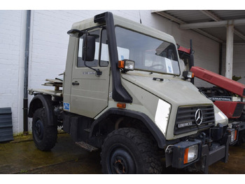 Billenőplatós teherautó MERCEDES-BENZ