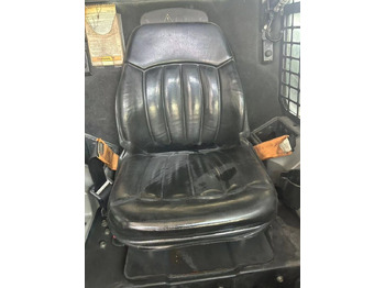 Mini homlokrakodó Bobcat S450: 2 kép.