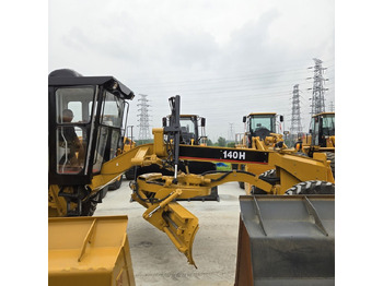 Gréder Caterpillar 140H: 2 kép.