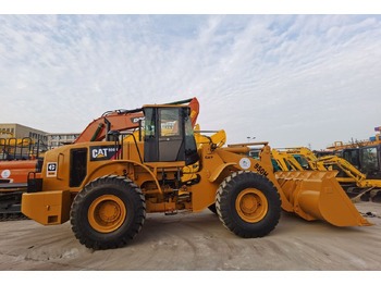 Gumikerekes homlokrakodó CATERPILLAR 950H