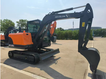 Minikotró DOOSAN DX60
