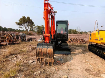 Minikotró Hitachi ZX70: 5 kép. Minikotró Hitachi ZX70: 5 kép.