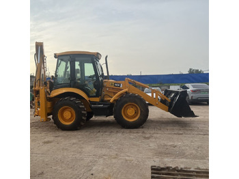 JCB 4CX lízing JCB 4CX: 1 kép.