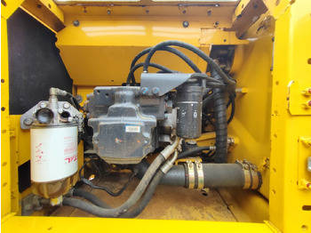 Lánctalpas kotró KOMATSU PC200-8